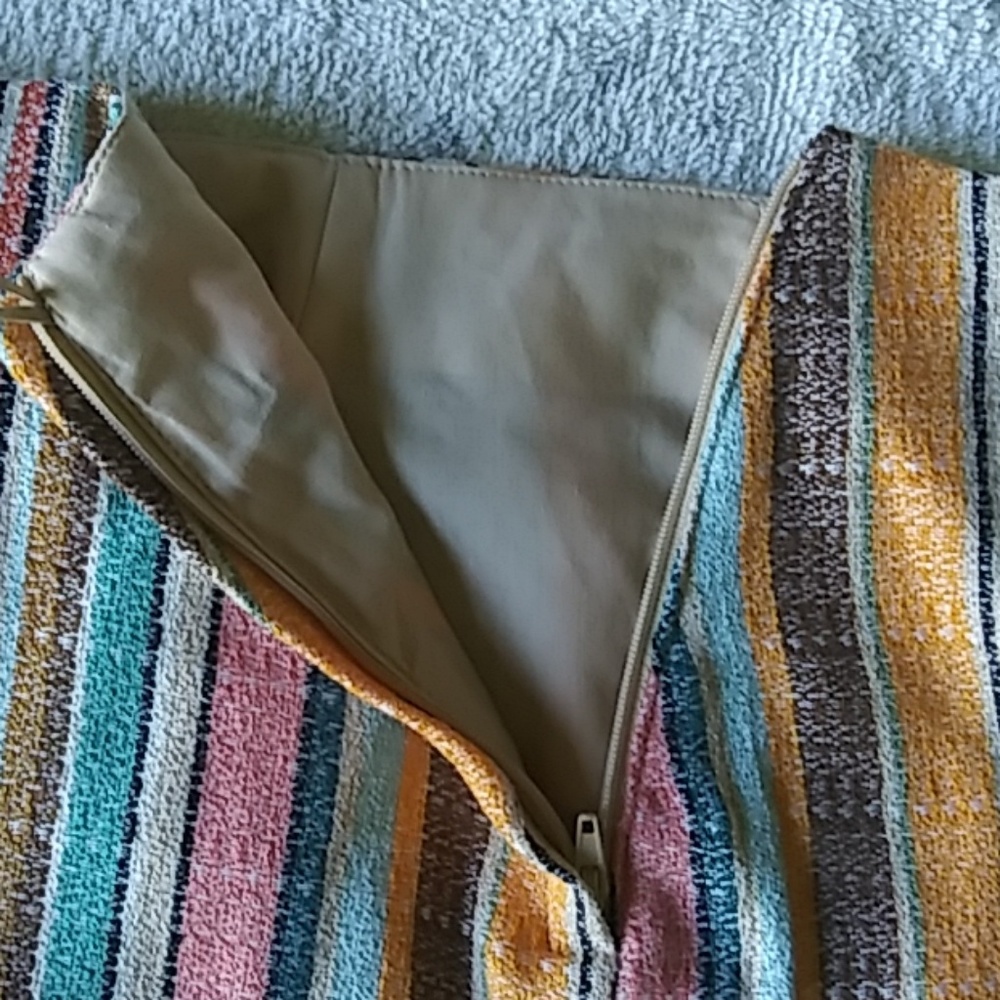 Skirt - Picture 4 of 7